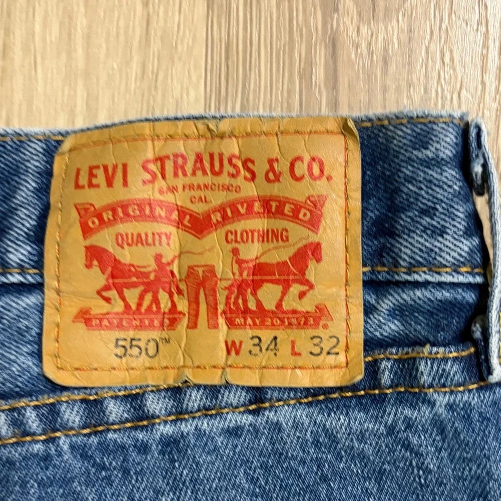 Levis 550 Relaxed Fit Blue Denim Jeans Men 34x32 (32x30) Medium Wash 100% Cotton